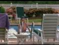 Jessica Biel trop bonne en maillot sort de la piscine 